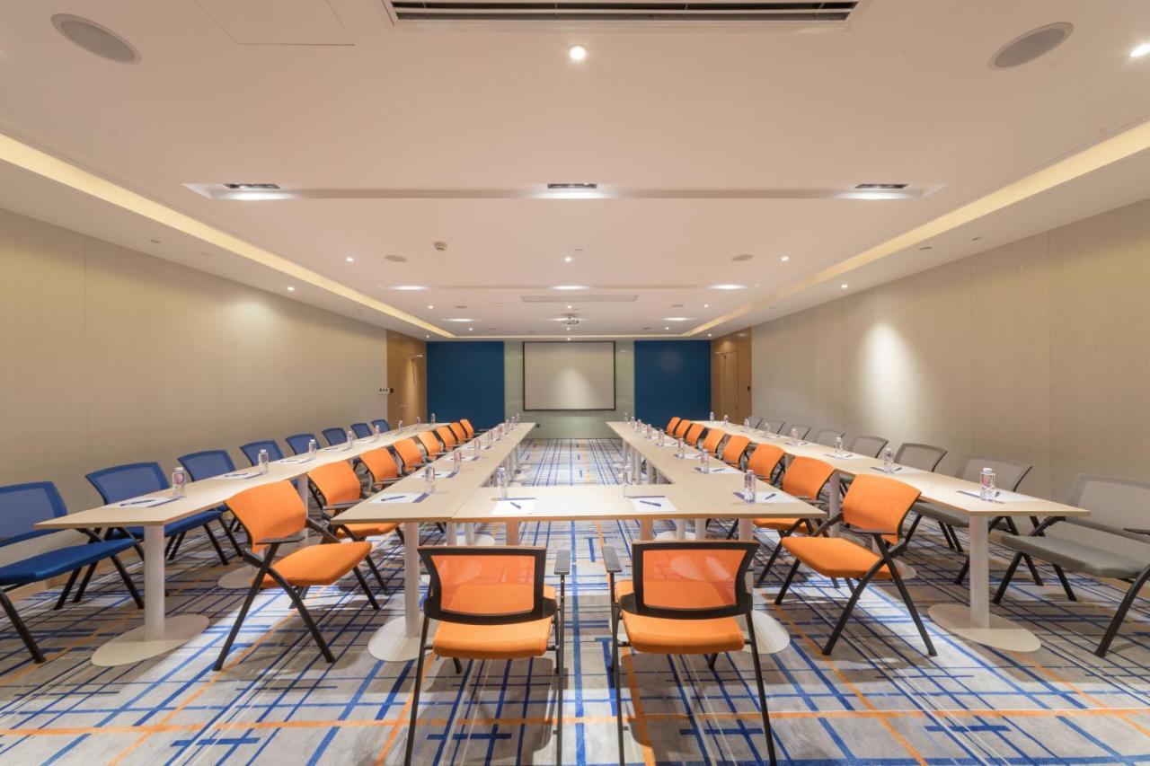 Holiday Inn Express Shanghai Jiading Center By Ihg Eksteriør bilde